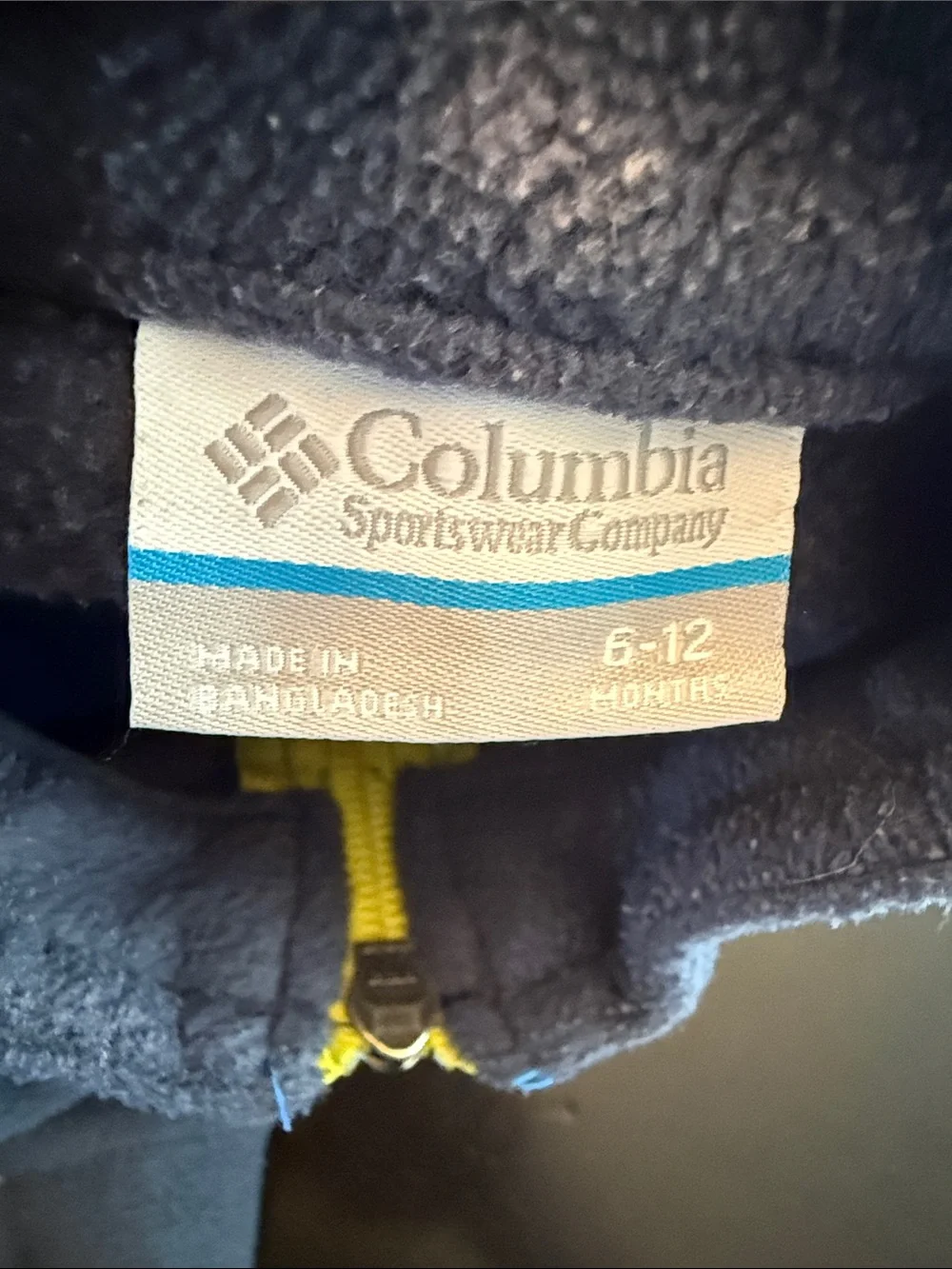 Columbia Two-Tone Blue Fleece Jacket with Yellow Zipper